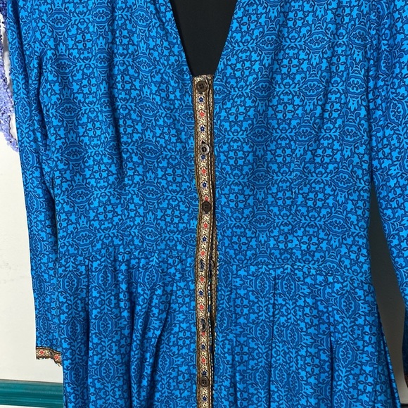 Hummingbird Boho Pleated Dress - Picture 7 of 7